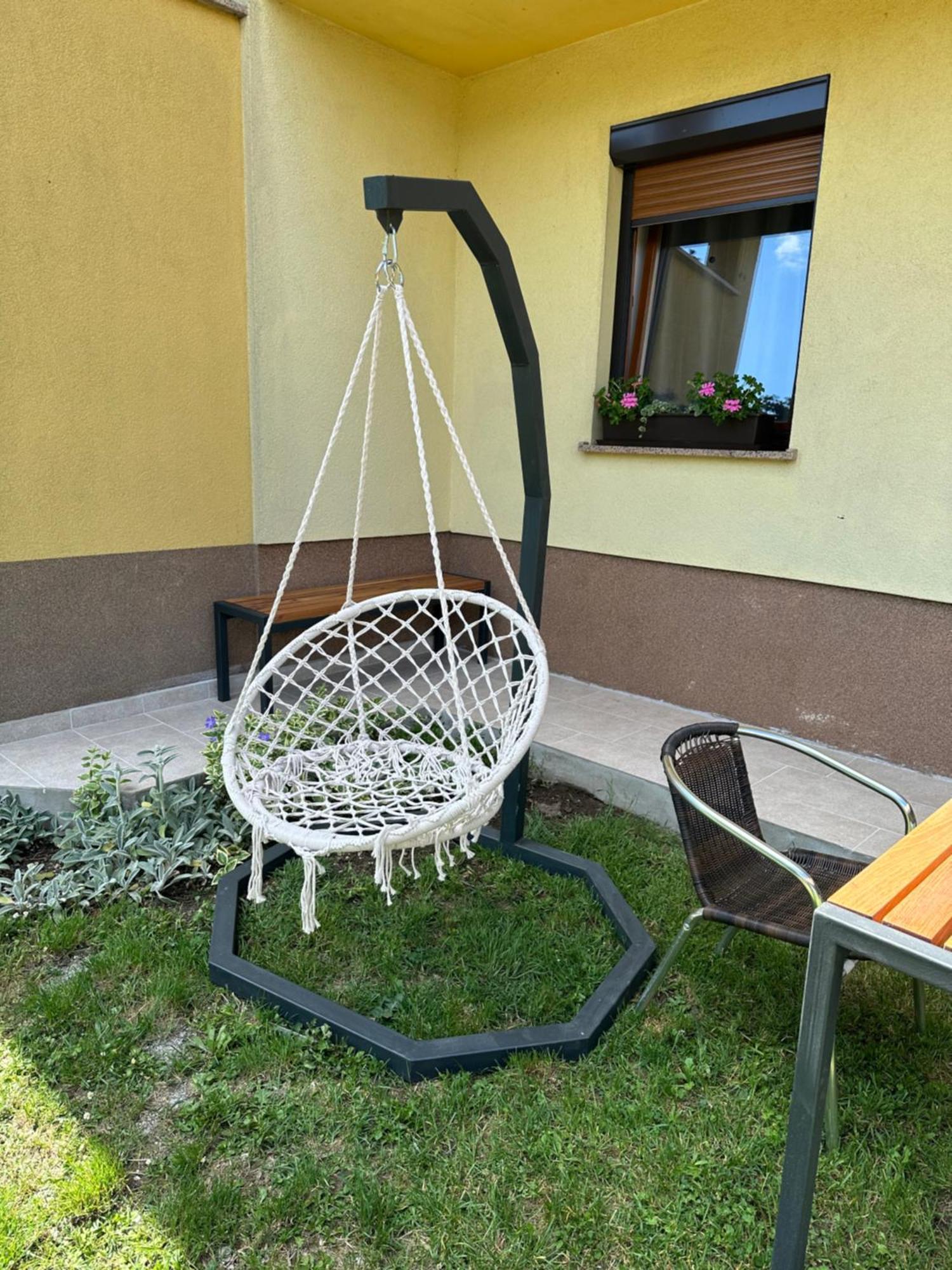 Apartma Anze Samec Dobravlje Экстерьер фото